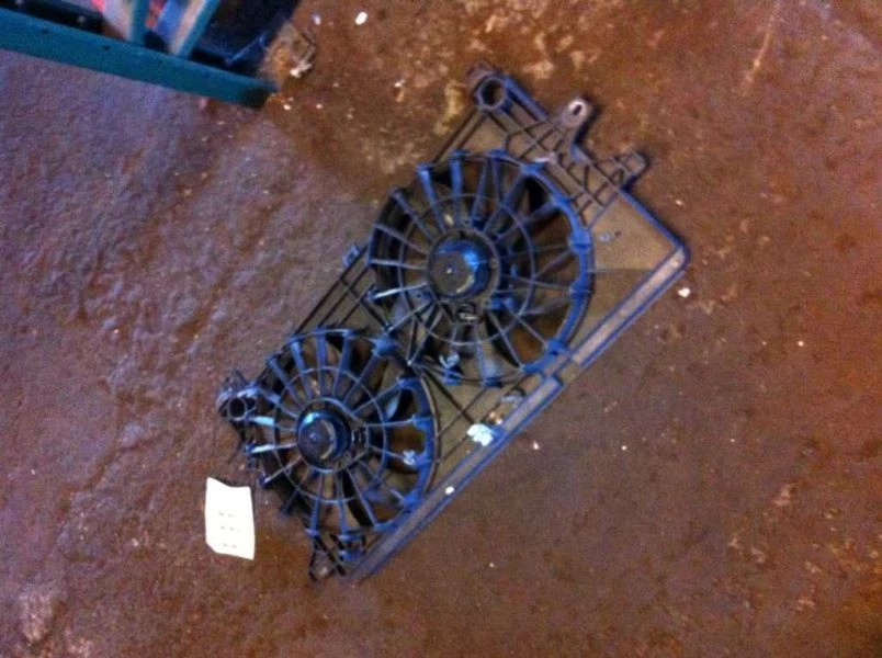 05-09 Buick Allure Ventilador Radiador Motor Ventilador Conjunto Doble, 3.8 Litros Foto 4 de 4