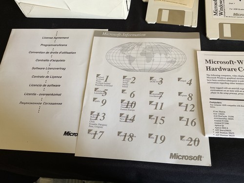 Microsoft Works 1992 On 3.5 Inch Disks , Vintage , UNTESTED - Afbeelding 4 van 9