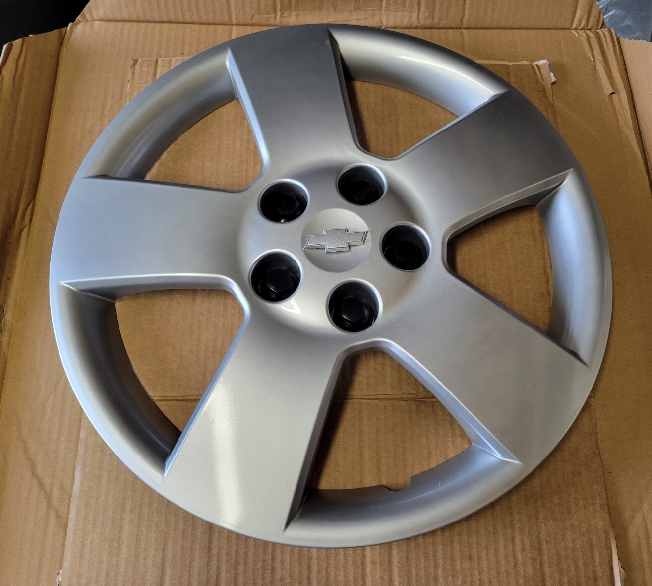 16" HUBCAP (1) HHR REPLICA OF 9596079 H3251 FOR PLAIN 16" STEEL WHEEL