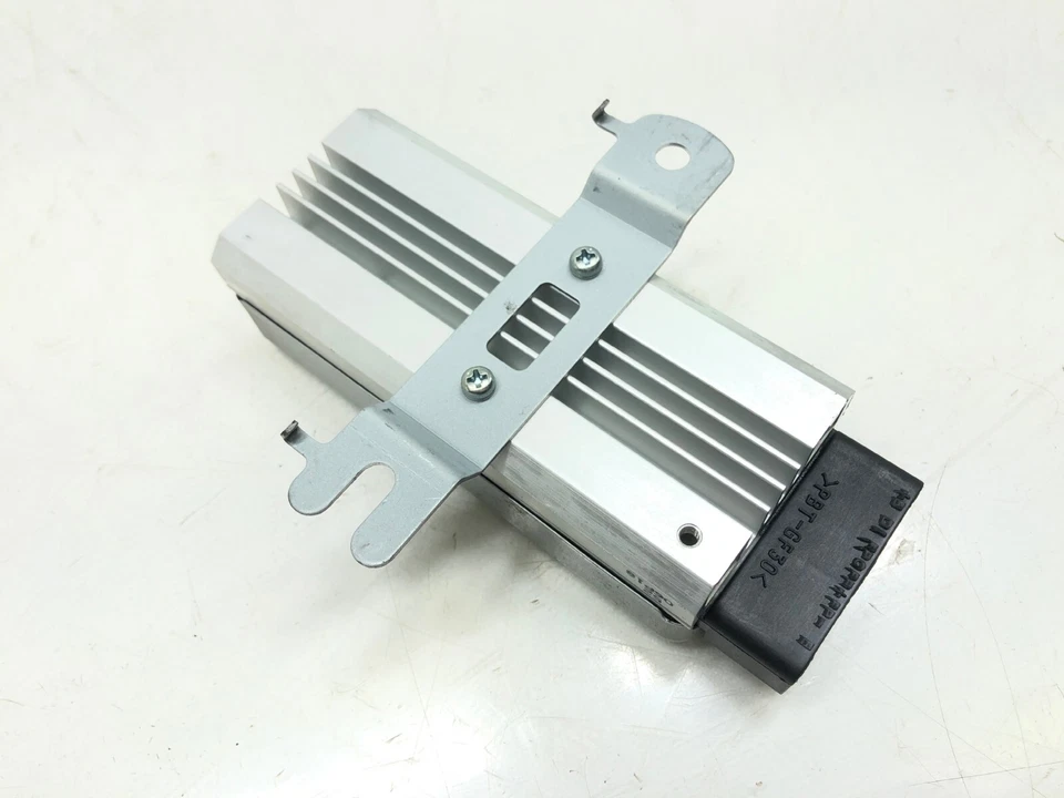 Módulo de control de bomba de combustible Infiniti QX56 QX80 2011-2017 OEM. Foto 4 de 4