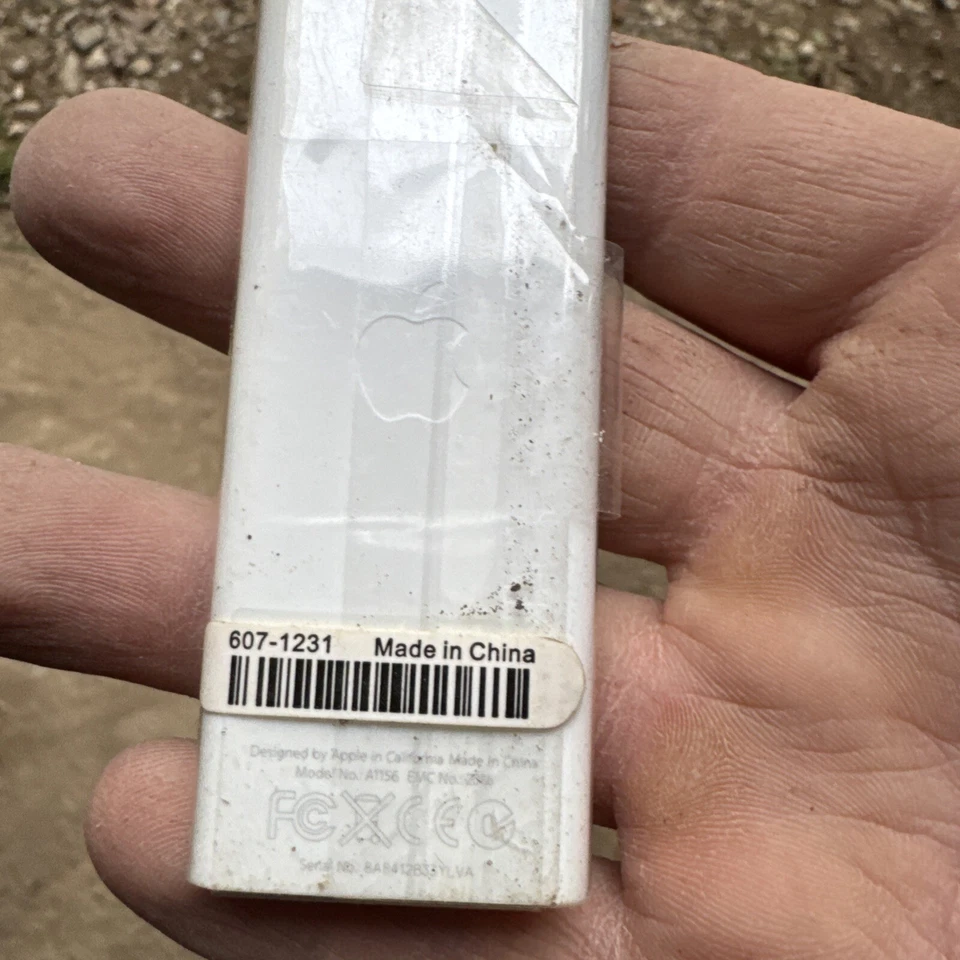 Télécommande APPLE A1156 Neuve - Photo 2/3