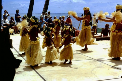 VINTAGE 1972 ASSORTED SOUTH PACIFIC FAMILY HOLIDAY 35MM COLOUR SLIDES X 7 - Bild 2 von 7