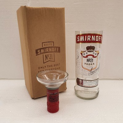 Smirnoff Wodka Glasbox Sets alle Aromen können personalisieren