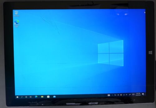 Microsoft Surface pro 3, 13", Silver, i5, 8GB, 256GB- Broken Display,Touch issue - Picture 4 of 9