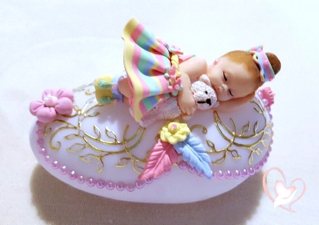 Galet lumineux Fimo artisanale fille ourson arc en ciel