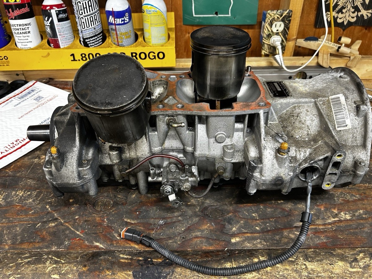 2007 Skidoo Mach Z 1000 Bottom End Cases Crank | eBay