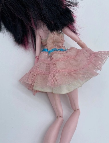 Monster High Puppe 2008 Draculaura mit Kleidung Outfit rosa Kleid - Bild 7 von 8