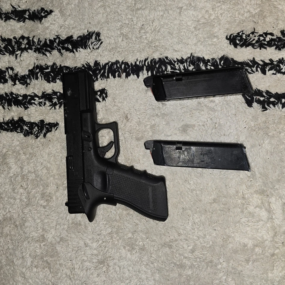 Elite Force Airsoft Glock 19 Gen 5 Foto 2 de 3