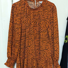 Nine West Animal Print Smocked Midi Dress Round Neck Long Sleeve Ruffle L