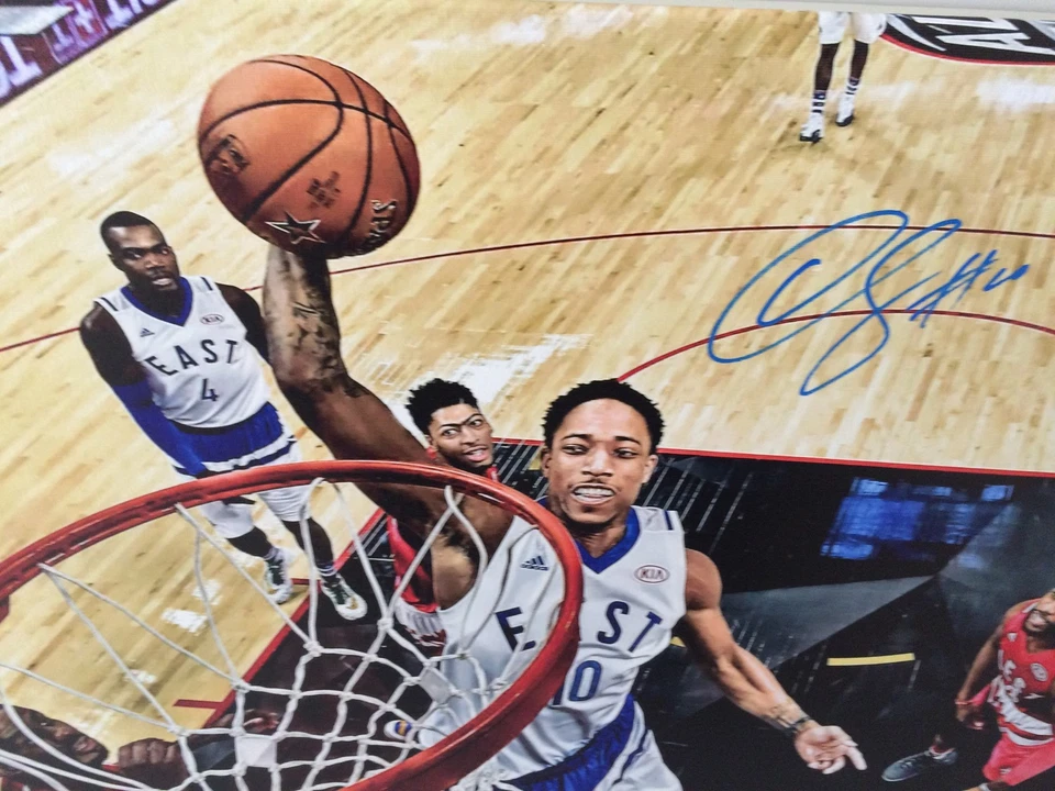 Foto en lienzo de baloncesto de la NBA firmada por Demar DeRozan de los Toronto Raptors 2016 All Star Foto 3 de 4