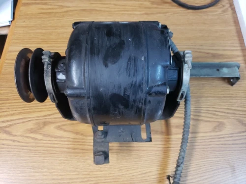 S60SXSFB-4252 Vintage Emerson Blower Motor Belt Driven W/Belt-1725 RPM-1/4 HP