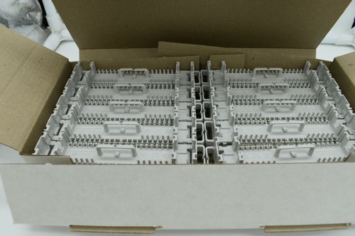 Scatola da 10 KRONE ADC Modulo K110 Profilo 10PR 6468-5-102-00 (10 di 6468-2-102-00) - Foto 1 di 6