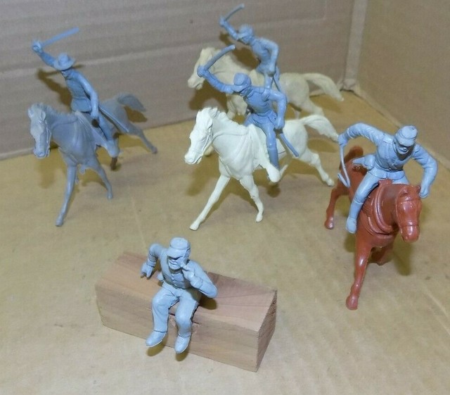 1960's Marx Civil War play set Confederate Cavalry, and Caisson team