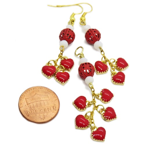 Pendientes dorados San Valentín con racimo de corazón rojo y cuentas de vidrio blanco de SoniaMcD - Imagen 24 de 31