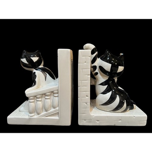 Takahashi Tom Cat Red Tie Ceramic Bookends - Picture 7 of 9