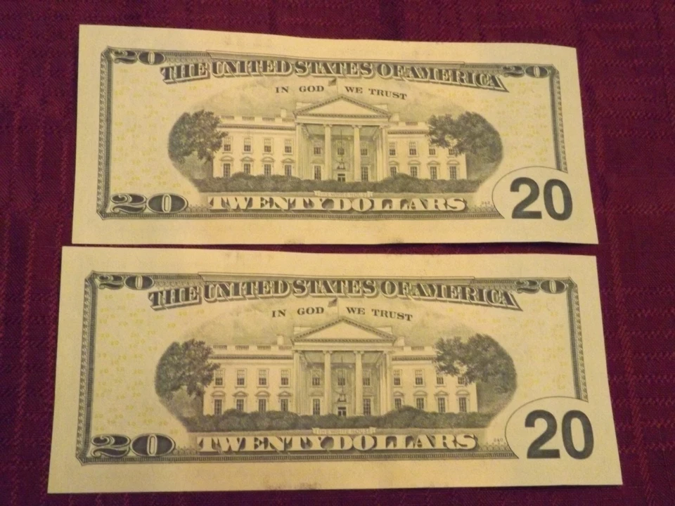 Two Consecutive and Uncirculated Fancy Serial Number 2017a Twenty Dollar Bills - Image 4 of 4