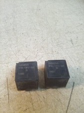 Lot Of 2 Siemens VF4A-15F11-S05 12VDC 5 Prong Relays