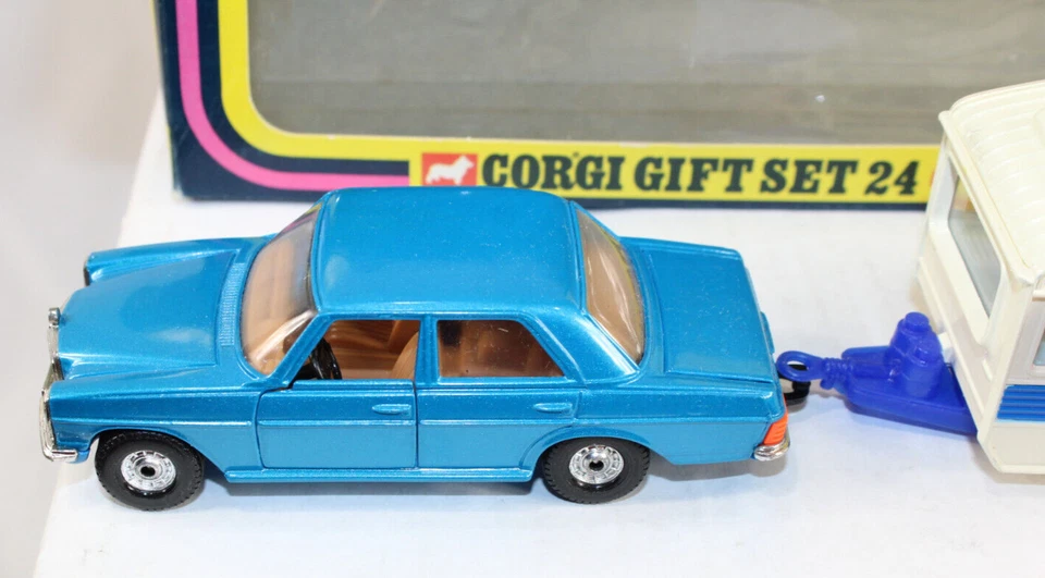 Vintage Corgi Set 24 Mercedes 240D Caravan Travel Trailer (MINT) Box Torn - Image 2 of 4