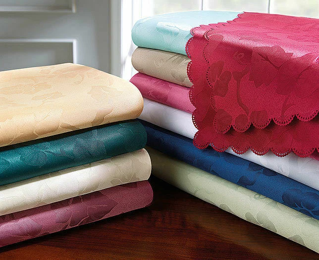 Ivy Leaf Damask Tablecloths & Napkins Many Colours & Sizes Traditional Design - Image 2 of 3