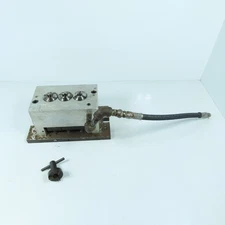 Destaco 70650 3-Space Hydraulic Collet Closer Holder