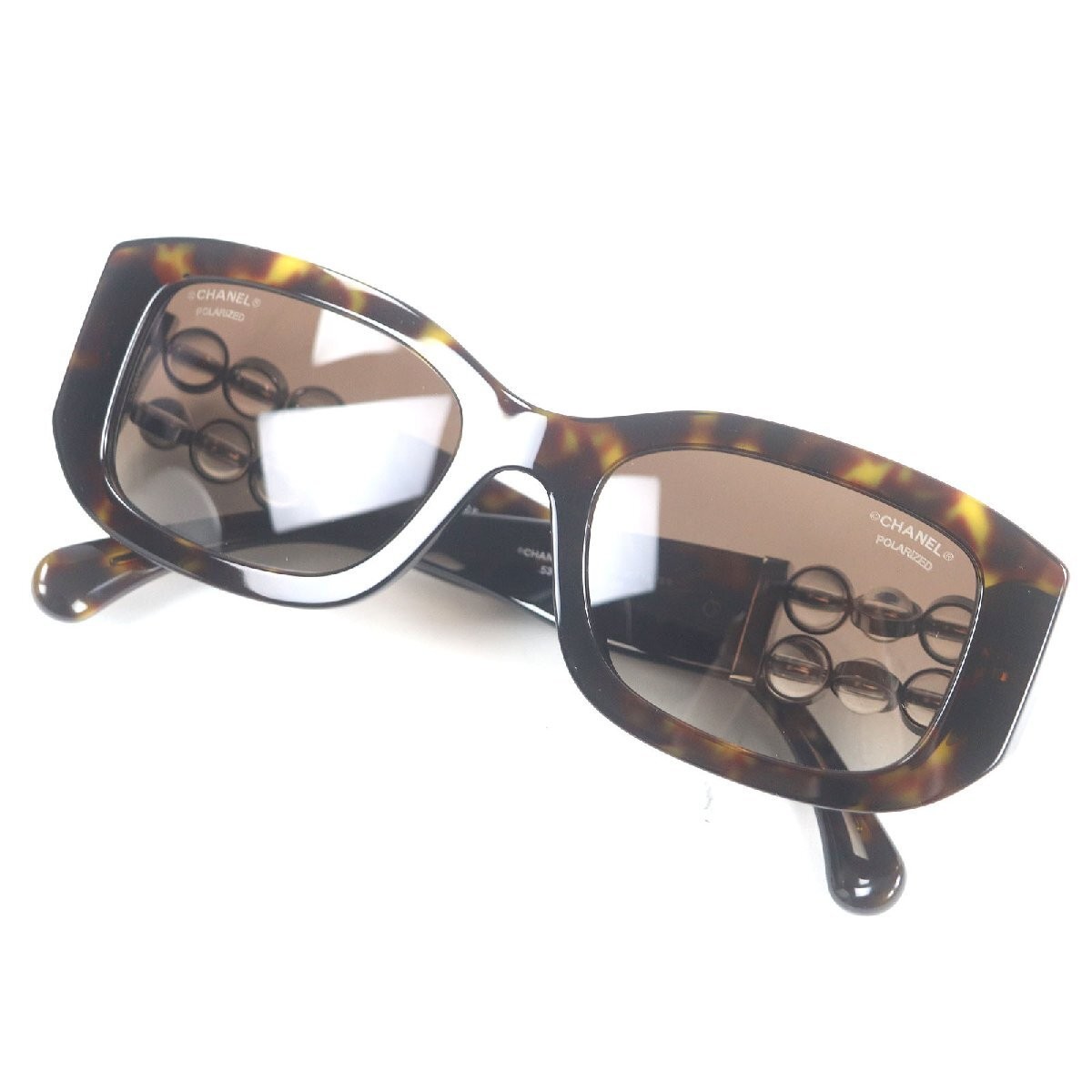 beautiful CHANEL Rectangle Shape Coco Mark 5542 E… - image 1