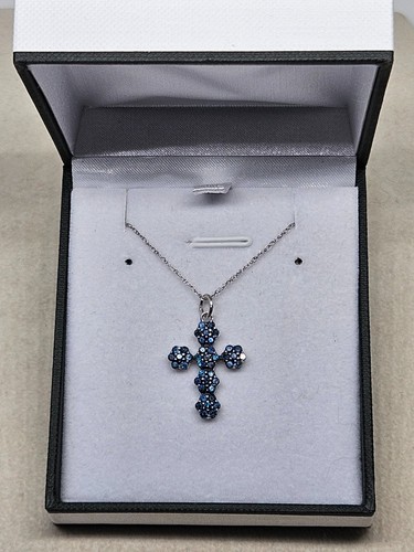 Kreuz Anhänger 9kt Weißgold blauer Diamant & 9kt Kette (2,42g) - Bild 8 von 9