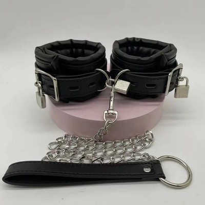 Couples Flirts Accessory Lockable Sponge Leather Handcuffs Traction Metal Chain