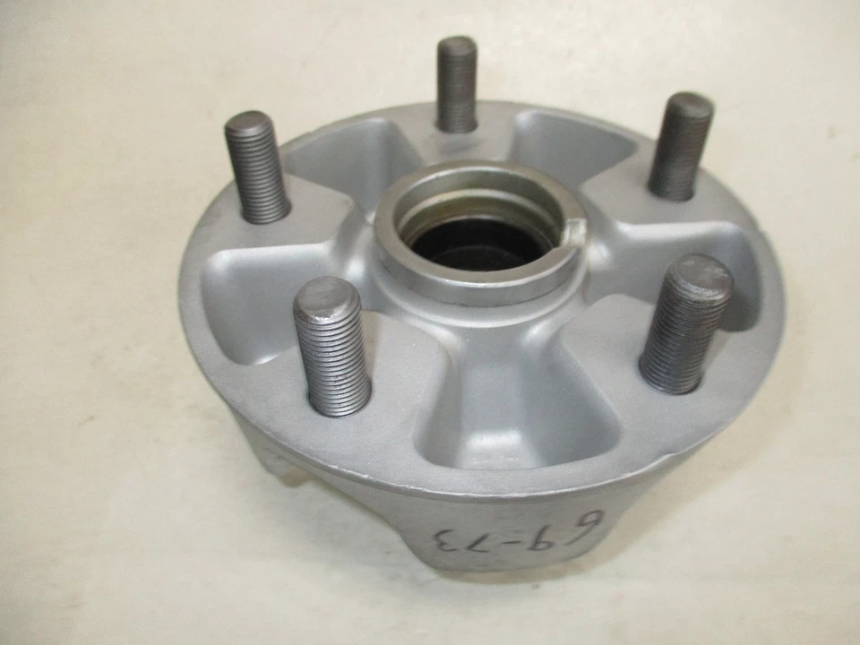 PAR de bujes de rueda delantera Porsche 911/914-6 69-73 47 mm espaciado 901-341-605-3R Foto 4 de 4