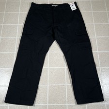 Men's Wrangler Workwear Cargo Pants Size 38x30 black relaxed fit new