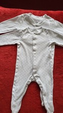 Baby Boys 2x Sleepsuits Size 0-3 Months Ex Con B13