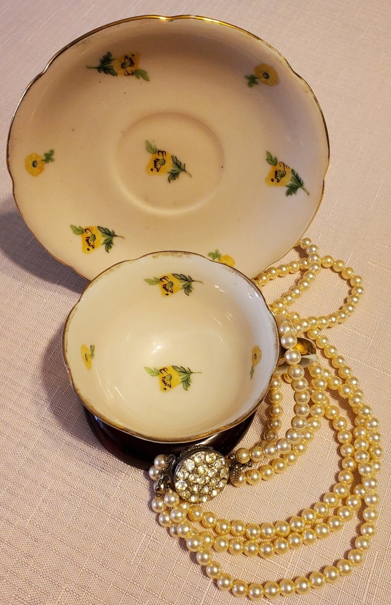 チャティーレトロ Vintage Chintz Tea Cup and Saucer 