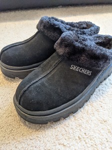 skechers fortress clog