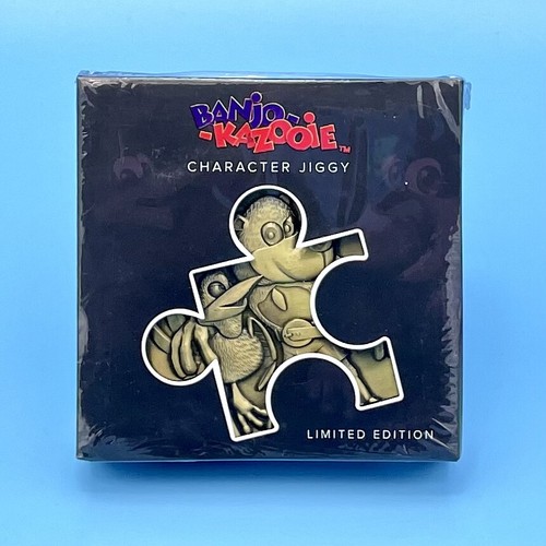 BanjoKazooie Limited Edition Jiggy Jigsaw Piece Figure + Stand