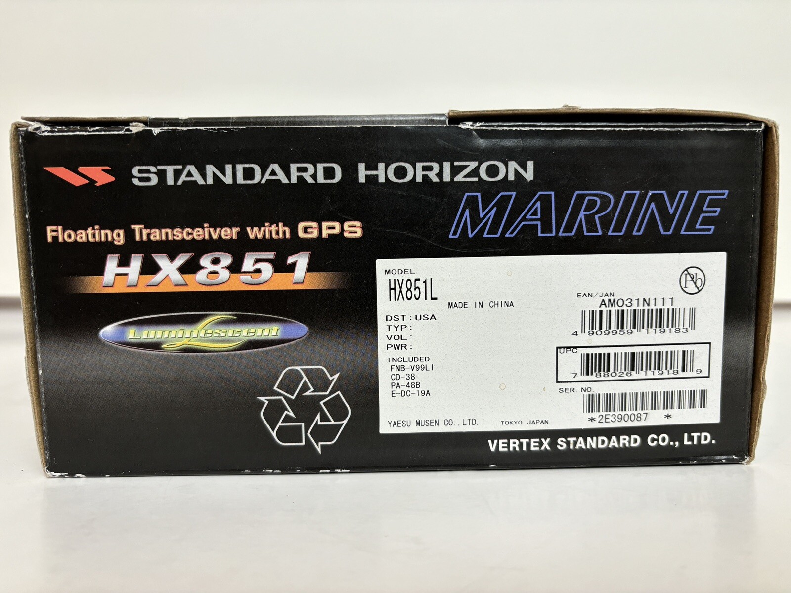 Standard Horizon Marine HX851 Floating Handheld VHF Radio Complete