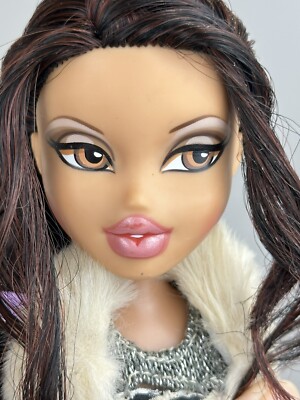 Maquillaje Bratz Morena Bratz Style It Rylan Doll 2011 Brown Eyes