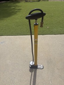 Vintage Silca Bicycle Tire Floor Pump YELLOW Made in Italy)