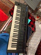 Korg DW-8000 Digital Waveform Synthesizer Keyboard, 61-Key Tested No Charger