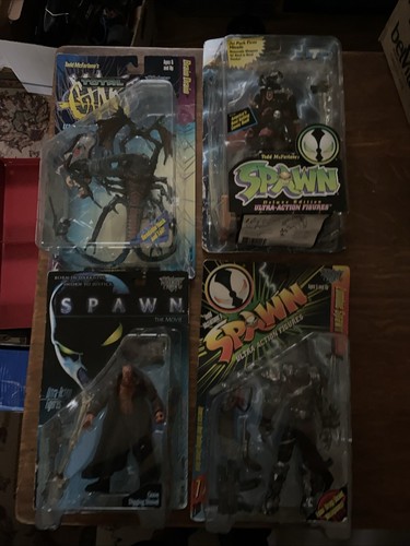 McFarlane Toys Spawn III Ultra Actionfigur Zombie Spawn Serie 7 Neu 4 Stück