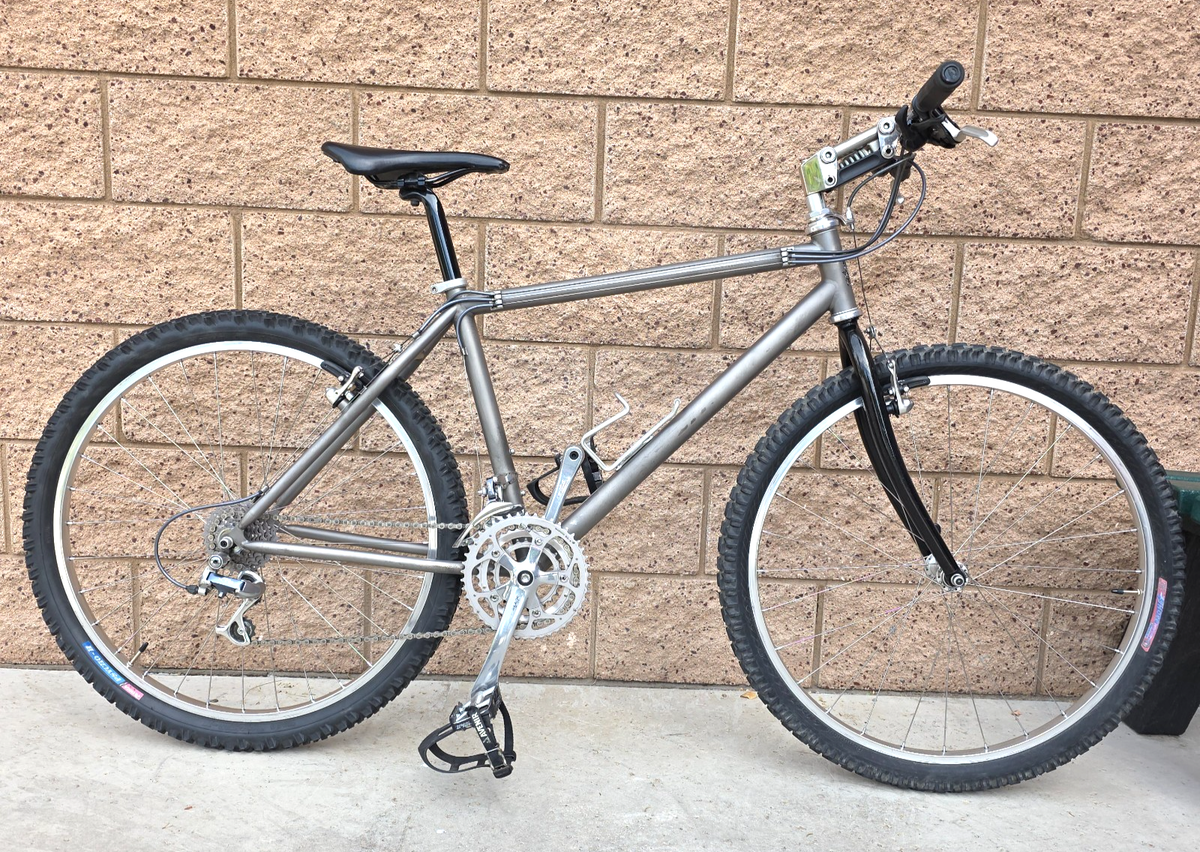 B. Mountain 14k×シルバー Vintage early 90's Lightspeed Mountain Bike Full Rigid Full XTR