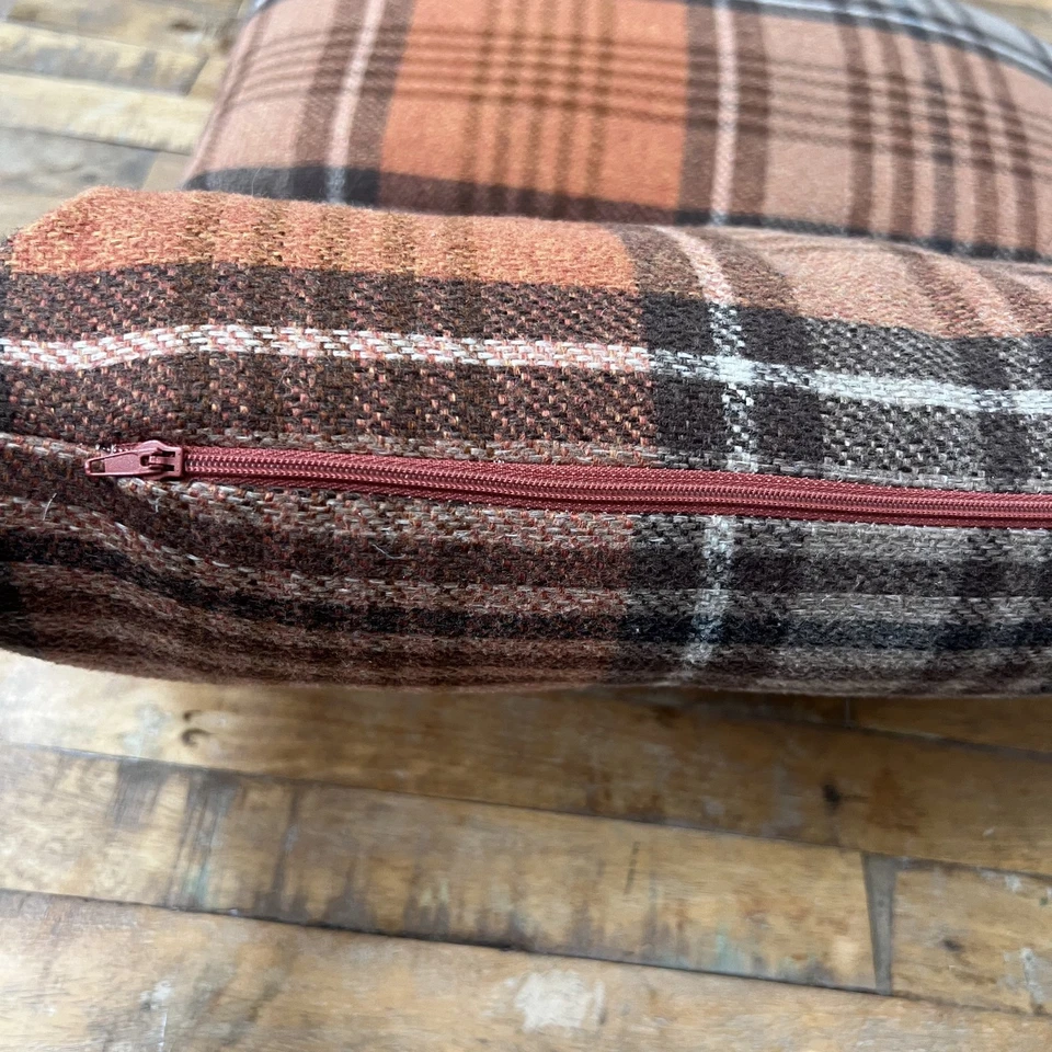 Almohadas decorativas rectangulares de otoño 18" naranja a cuadros rellenas de plumas cremallera acogedoras Foto 4 de 4