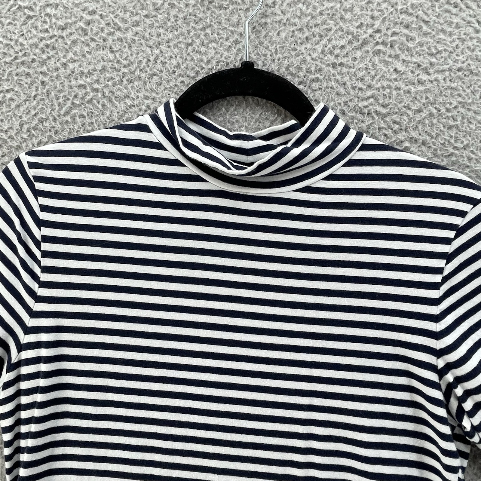 Gap Top Women Medium White Blue Striped Stretch Extensible Essential Comfort