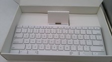 Apple iPad Keyboard Dock MC533LL/B A1359 for iPad 1st Gen new/open box