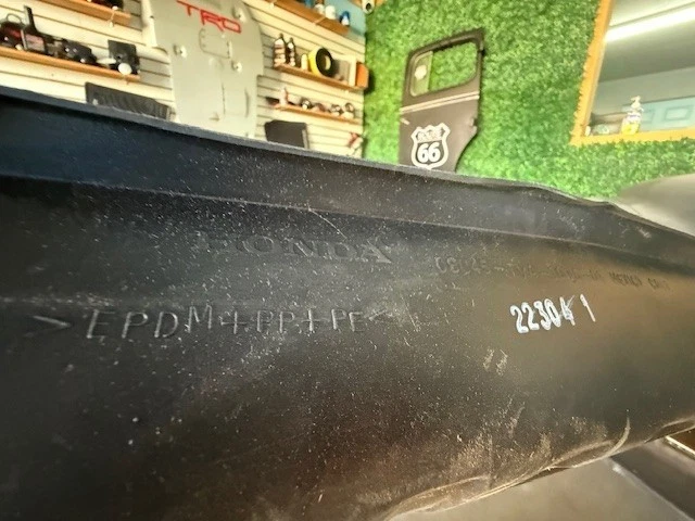 (1) Honda Accord 18-22 Sedan All Weather Trunk Tray 08U45-TVA-101 - genuine OEM - Image 4 of 4