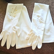 Vintage 1950's White Opera/Long Evening Bridal Gloves with Decorative Buttons
