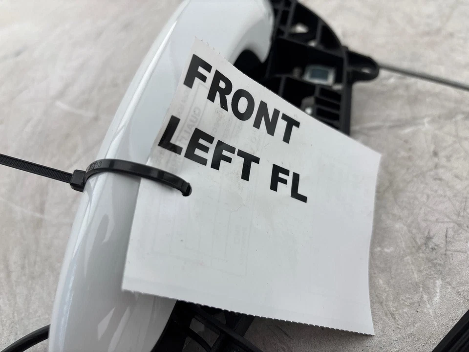 Manija exterior puerta delantera izquierda Chevrolet Trailblazer 2021-2024 OEM Foto 3 de 4