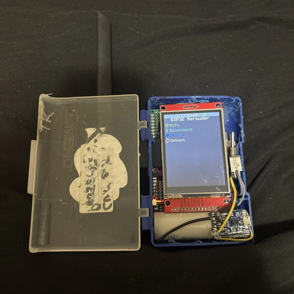 ESP 32 MARAUDER WiFi-Analysis Tool Custom Built - Image 4 of 4