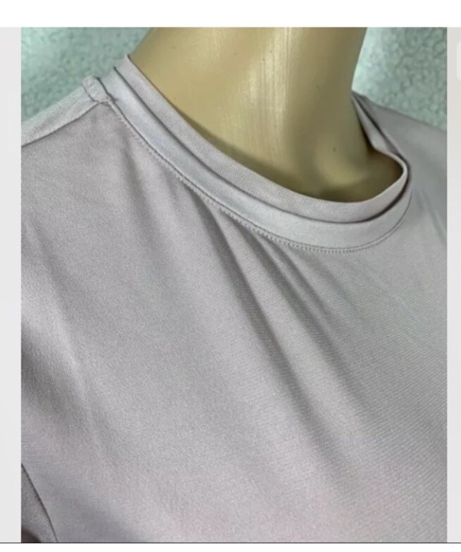 Fabletics Vivienne Cross Back Tee Pullover Top Wo… - image 7