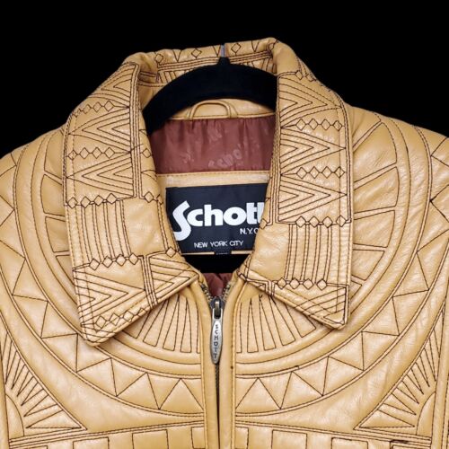 LEGGI🔻 Giacca Hip Hop Vintage Schott NYC Uomo Pelle Spellout Design Tribale 2XL - Foto 4 di 19