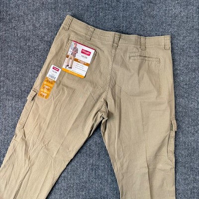 Wrangler Mens 40x32 Cargo Pants Five Star Beige Relaxed Fit Flex Comfort NWT
