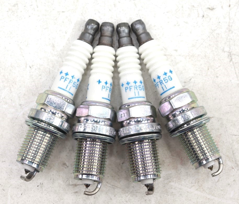 NEW OEM Spark Plugs Set of 4 224011P115 for Nissan 1992-2004 Infiniti 1998-1999